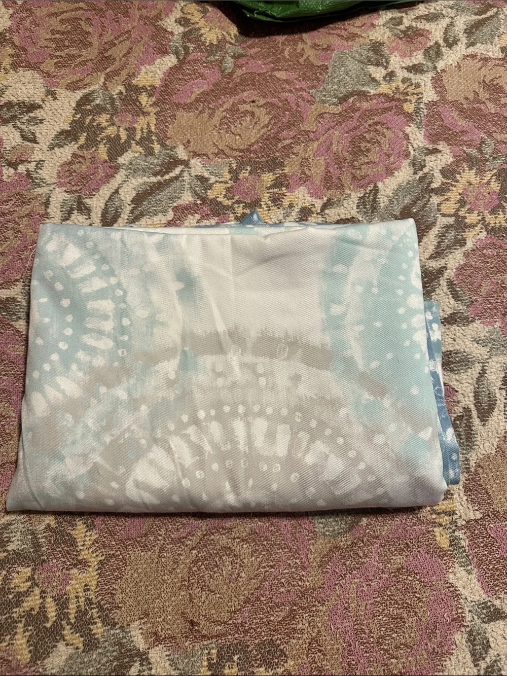 Max Studio Light Blue and White Shower Curtain - Tie-Dye Pattern